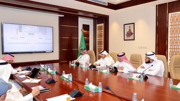 The Secretary-General of Najran Chamber, Dr. Khalid bin Mohammed Al-Dajnah, meets with the director and members of the team from Kanooz Company.