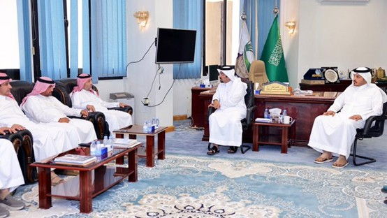 Najran Chamber Secretary-General Dr. Khalid bin Mohammed Al-Dajnah held a meeting in his office with the Chairman of the Chamber’s Health Committee, Mr. Ahmed bin Mohsen Al-Rasha.