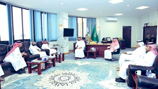 The Secretary-General of Najran Chamber, Dr. Khalid bin Mohammed Al-Dajnah, held a meeting with the General Manager of the Social Development Bank branch in Najran region, Mr. Mahfouz bin Ali Asiri.