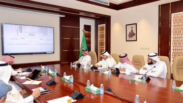 The Secretary-General of Najran Chamber, Dr. Khalid bin Mohammed Al-Dajnah, meets with the director and members of the team from Kanooz Company.